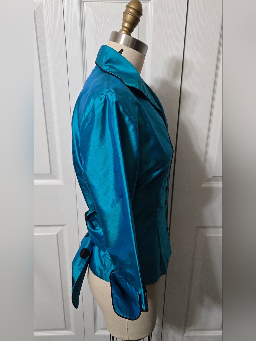 Teal Button Up Top w/Attached Poke a dot Belt, Size 6, Like New - Picture 3 of 14
